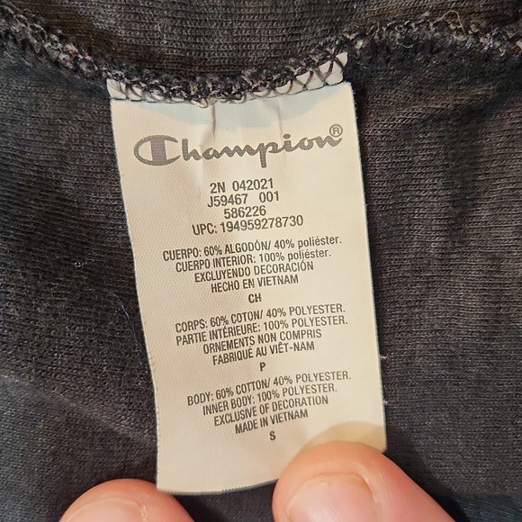 Champion Zip-Up Sweater (Small rip) - Picture 6 of 9